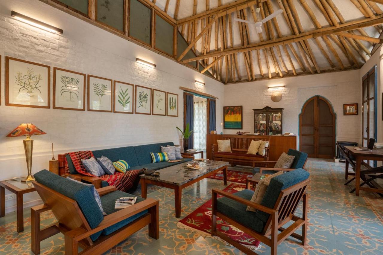 Lohonostays Bamboo House Sadhrana Bagh Gurgaon Exterior photo
